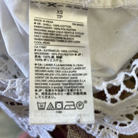 Banana Republic Tank top 100% cotton +lace border hemline bright white size XS - Picture 2 of 14